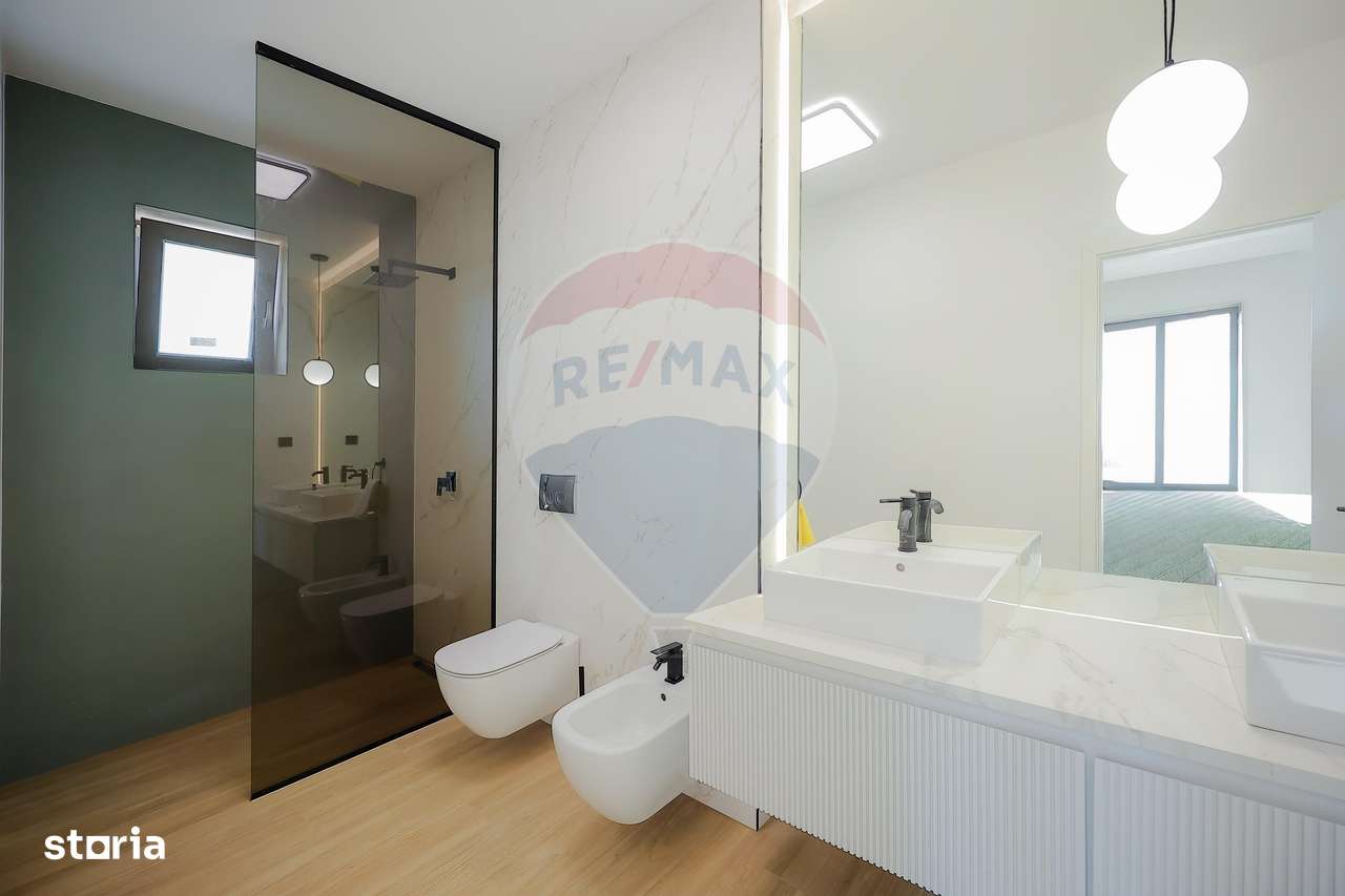 De vânzare Vilă cu 8 camere în Sânmartin, 290 mp util, teren 1100 mp-17