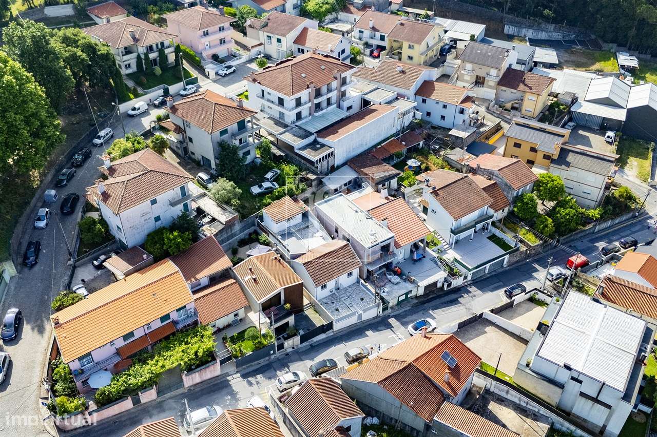 Moradia T3, remodelada, em São Vítor, Braga-33