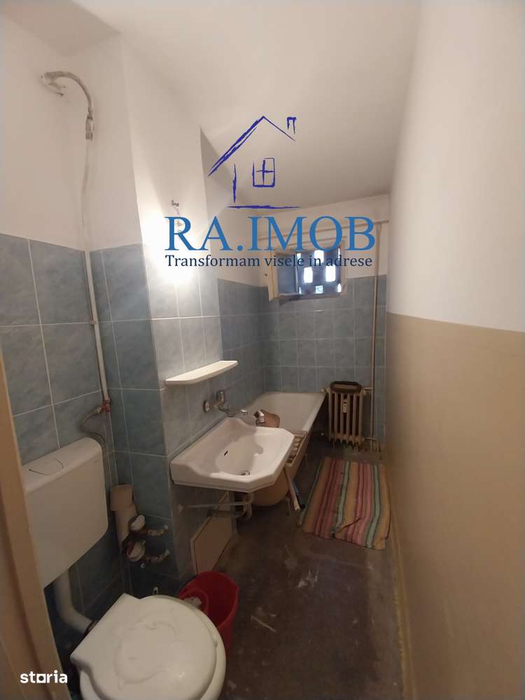 Apartament 2 camere, et 4/4, Aleea Godeanu - Vest - 38500 euro - Imagine principală: 5/9