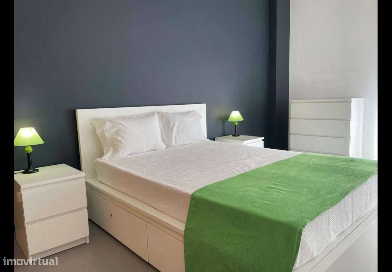 Apartamento T1 , em excelente condomínio a 200m da praia, Portimão-8