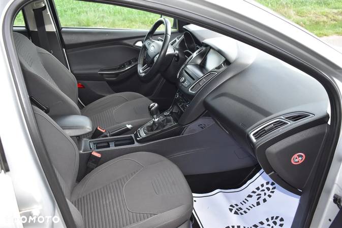 Ford Focus 1.5 TDCi Titanium ECOnetic ASS - 31