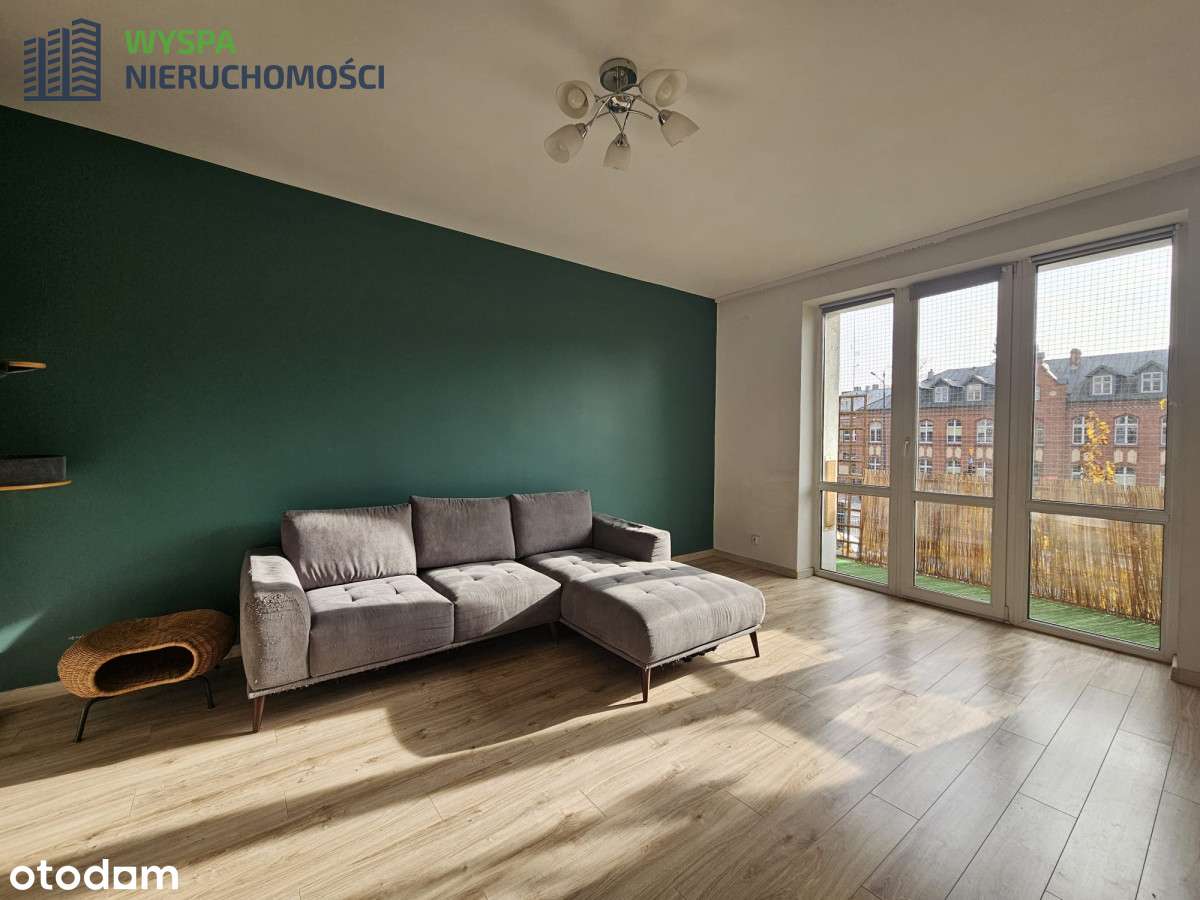 Wyjątkowe, przestronne M4 dla rodziny w centrum-0