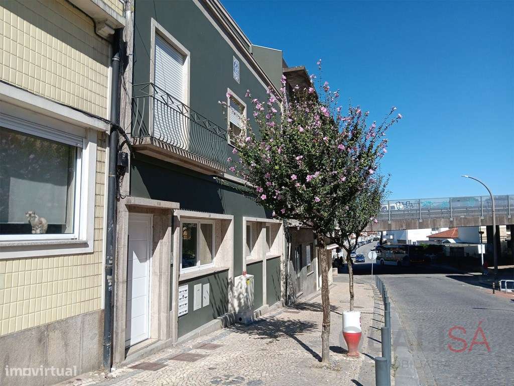 Apartamento T4 novo com logradouro e garagem em S. Vicente no centr...-37