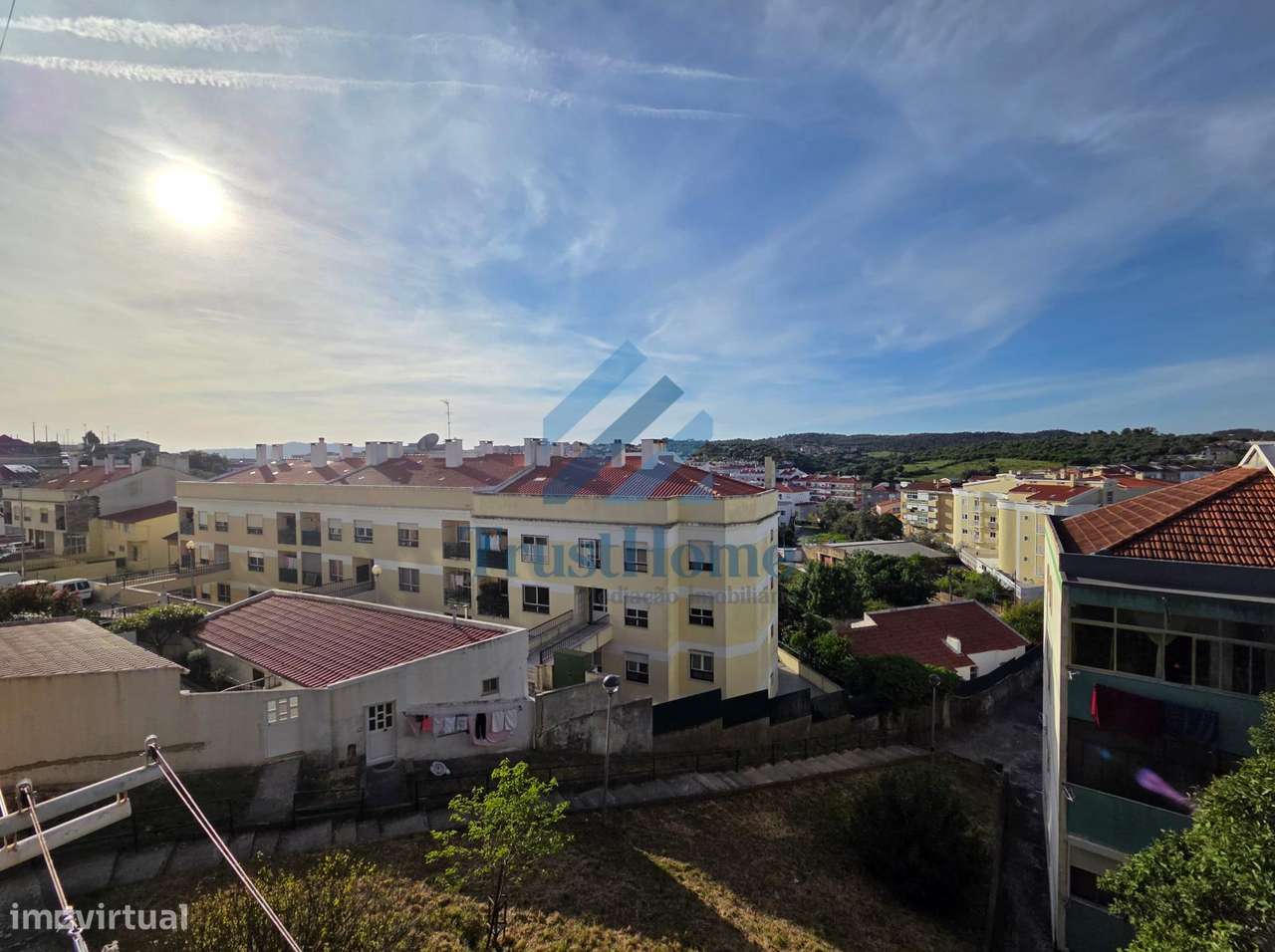 T1+1 totalmente remodelado e arrecadação com 23,5m2 e vista...-16