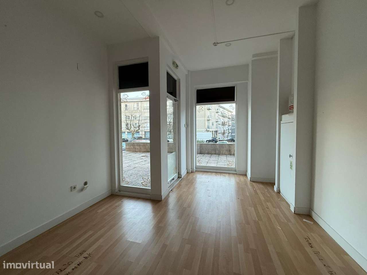 Loja c/ Grande Visibilidade em Águas Santas na Av. D. Afonso Henriques - Grande imagem: 5/21