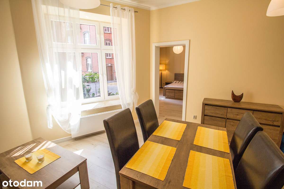 Przytulne Mieszkanie w samym Centrum, zielone ciche patio - Pełny obrazek: 5/12