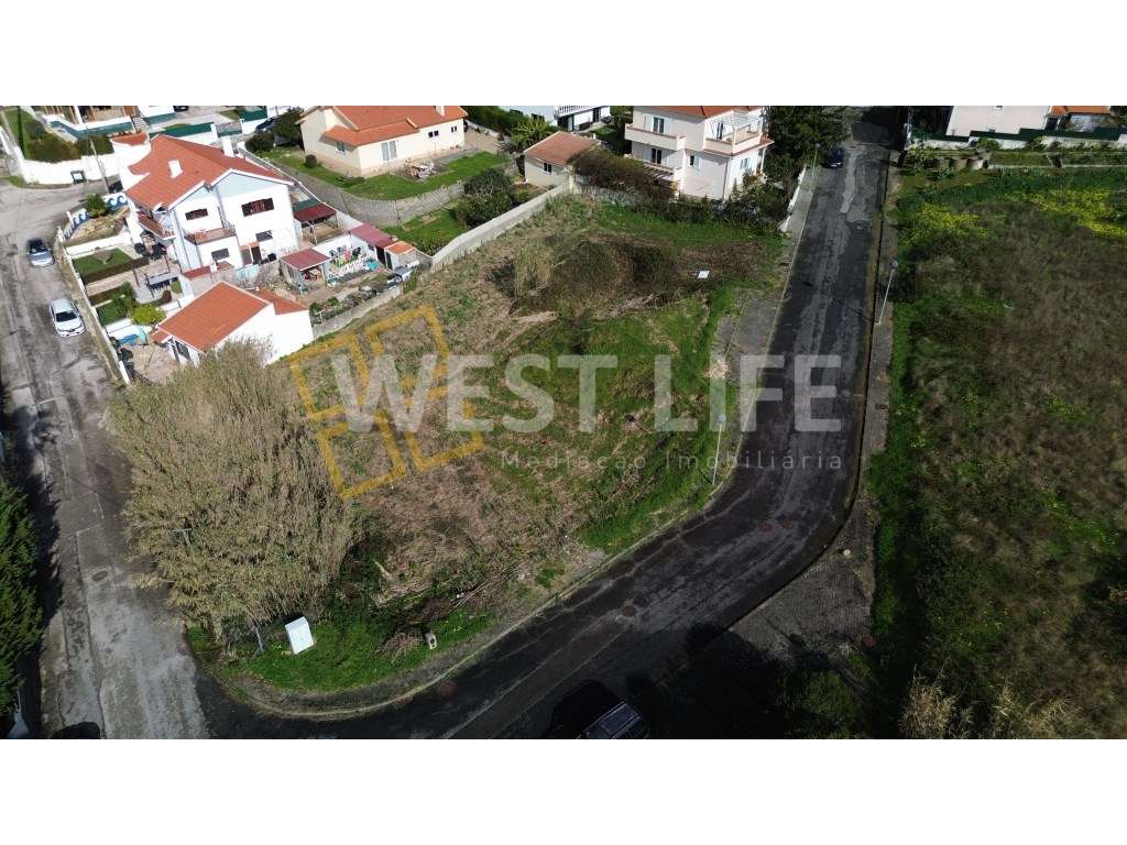 Terreno urbano de 448m2 para construção de moradia em Ericeira-8