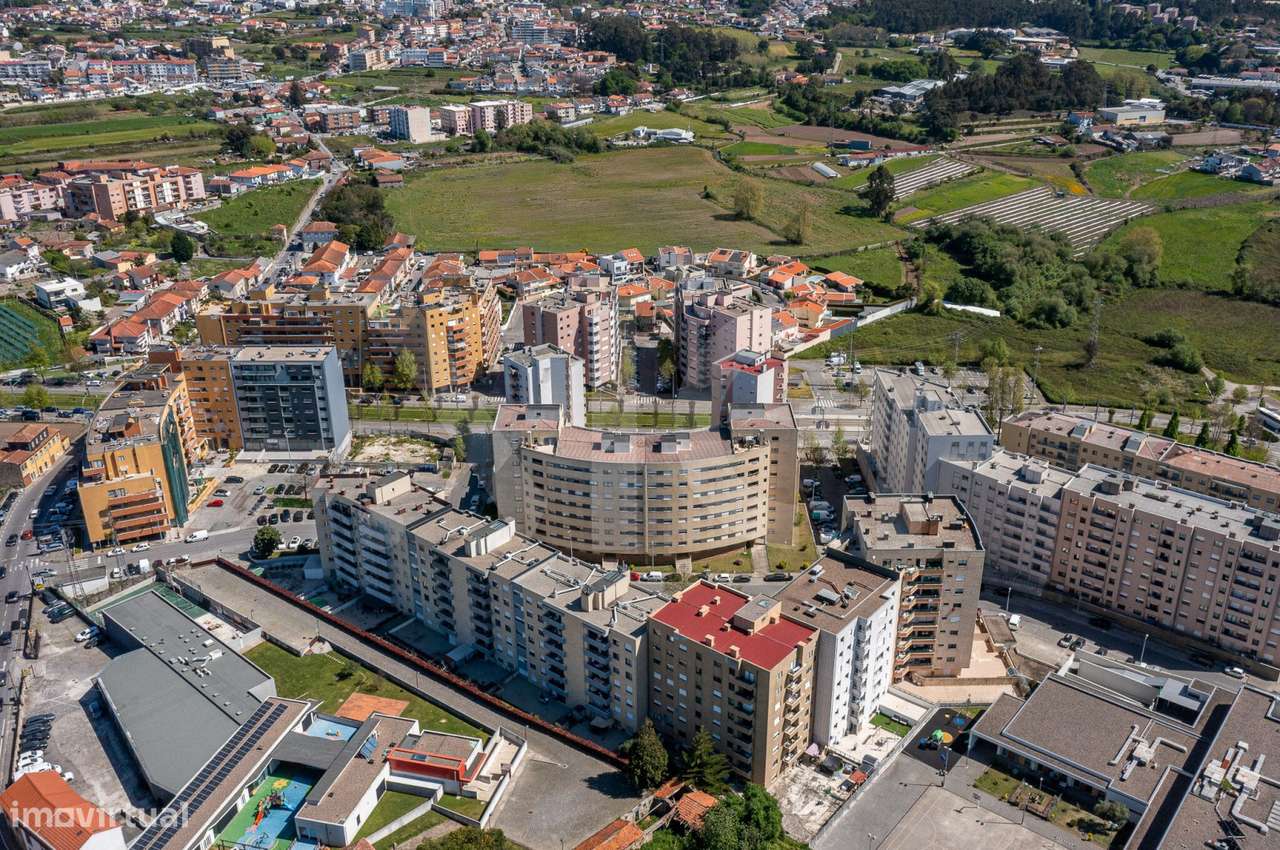T2 com Varanda, Lugar de garagem e arrumos na Cidade Jovem - Rio Tinto-46