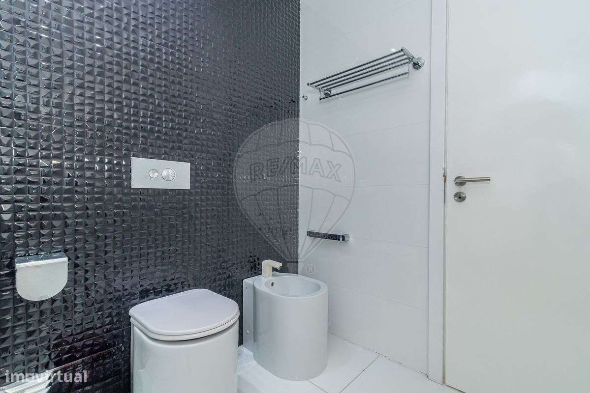 Moradia T5 para venda-25