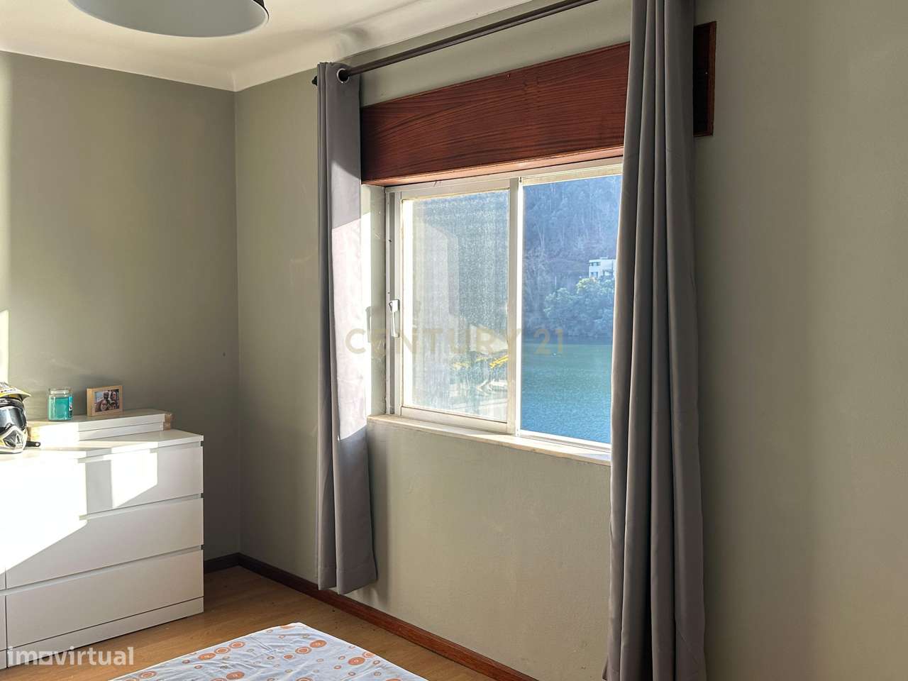 Propriedade única no geres , duas casas com acesso ao rio (No rio Cald-40