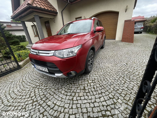 Mitsubishi Outlander 2.0 Instyle Navi 4WD CVT - 3