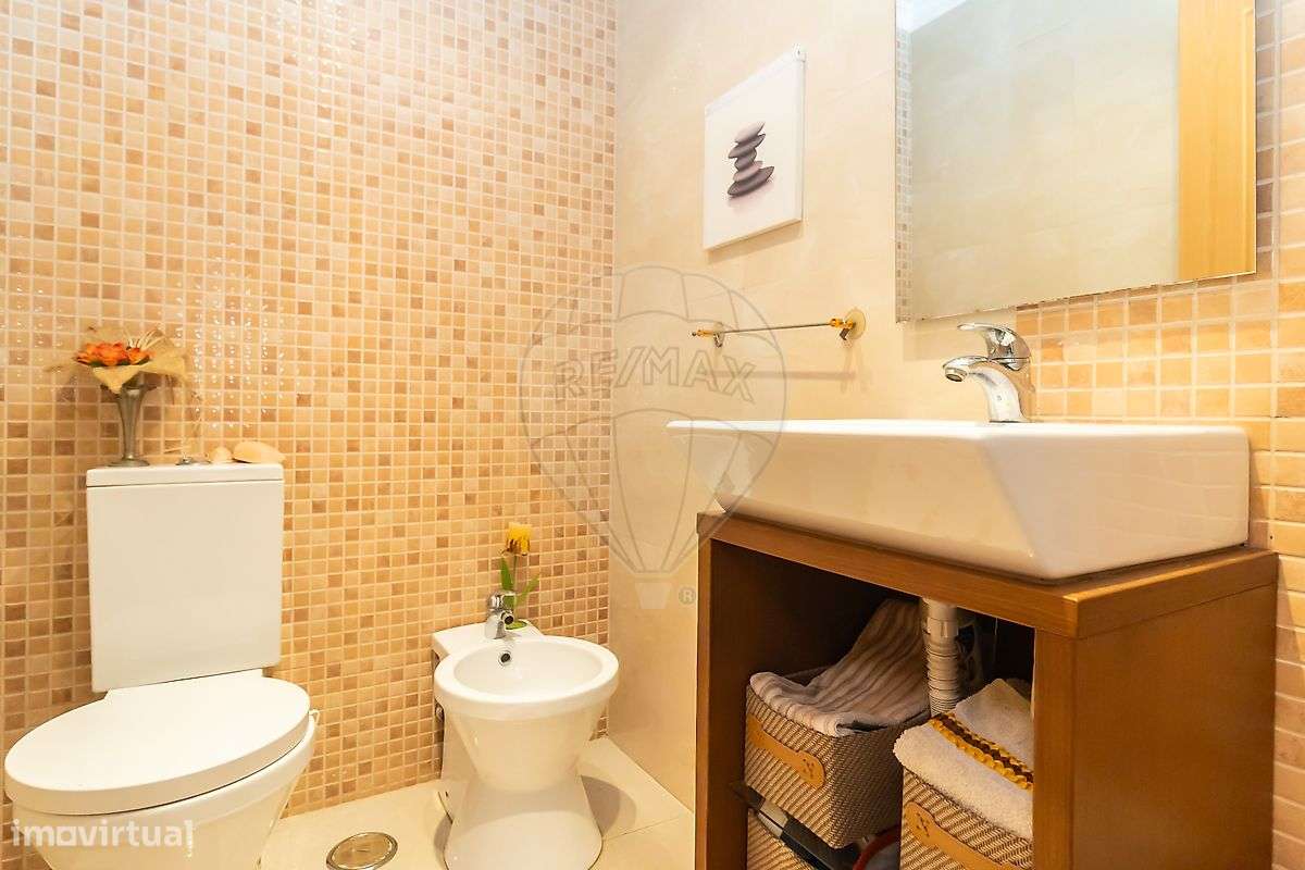 Moradia T4 à venda em Seixal-10