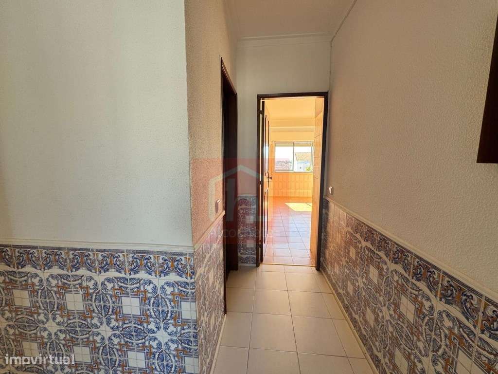 Apartamento T3 no centro do Montijo-23
