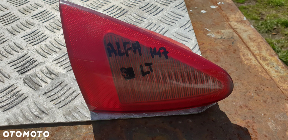 alfa romeo 147 lampa lewy tyl tylna lewa w klapę - 1