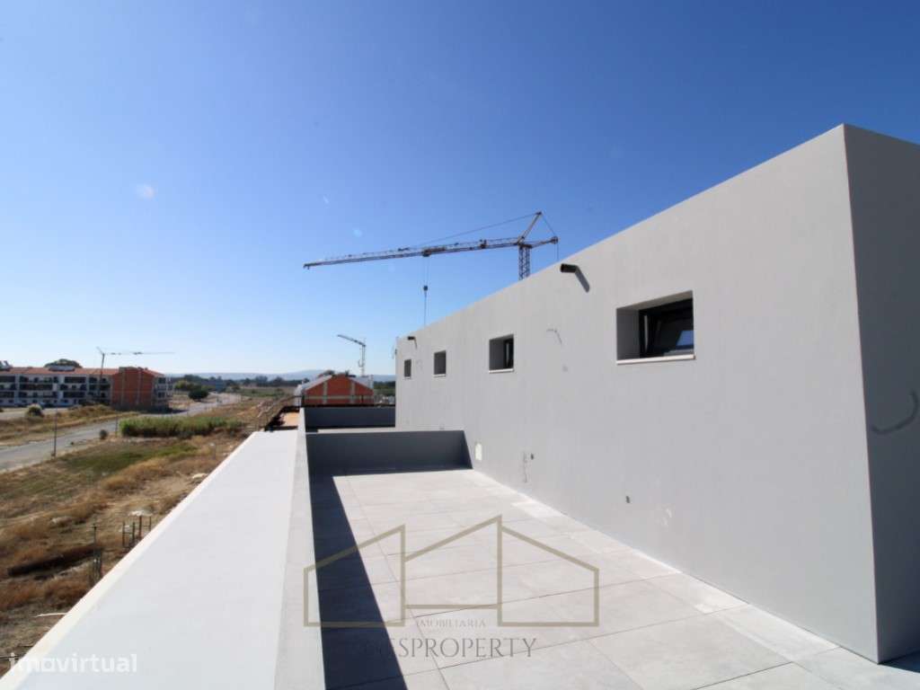 Apartamento T3 Duplex em Pinhal Novo-32