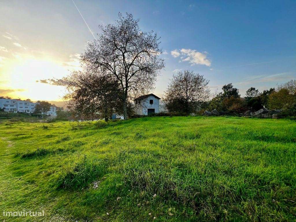 Terreno para Construção próximo ao centro da cidade de Amarante - Grande imagem: 1/11
