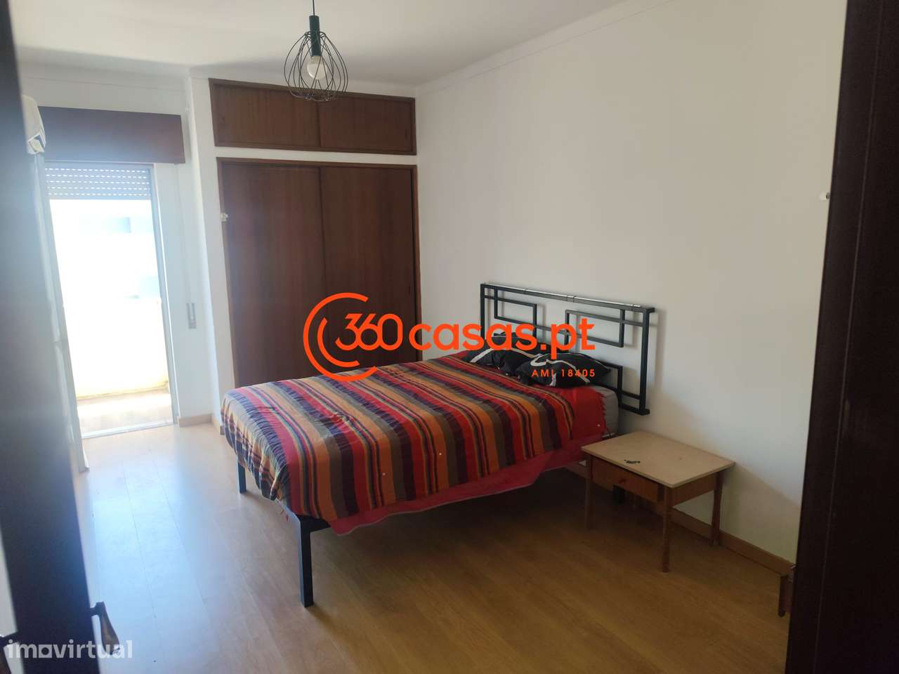 Apartamento T2 com excelentes áreas em Olhão-16