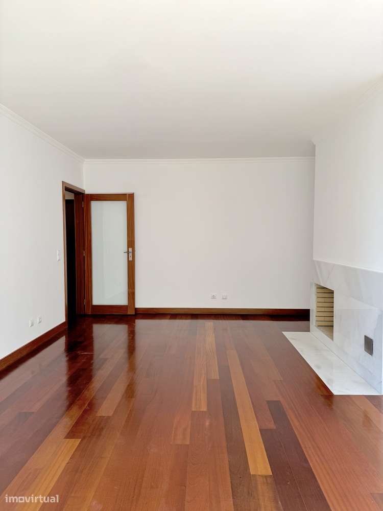 Magnífico Apartamento T2 com Varanda e Vista Mar Inalterável - Grande imagem: 4/28