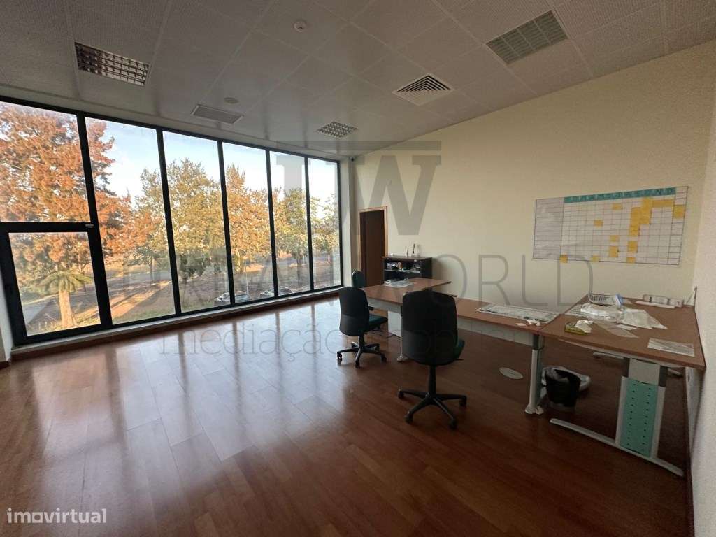 Armazém Industrial, Santarém, 4.000m2-24