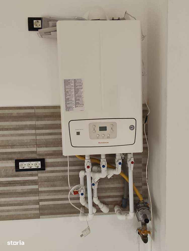 FARA COMISIOANE in Gulia casa 4 camere 3 bai P+1+pod terasa la cheie - Imagine principală: 3/20