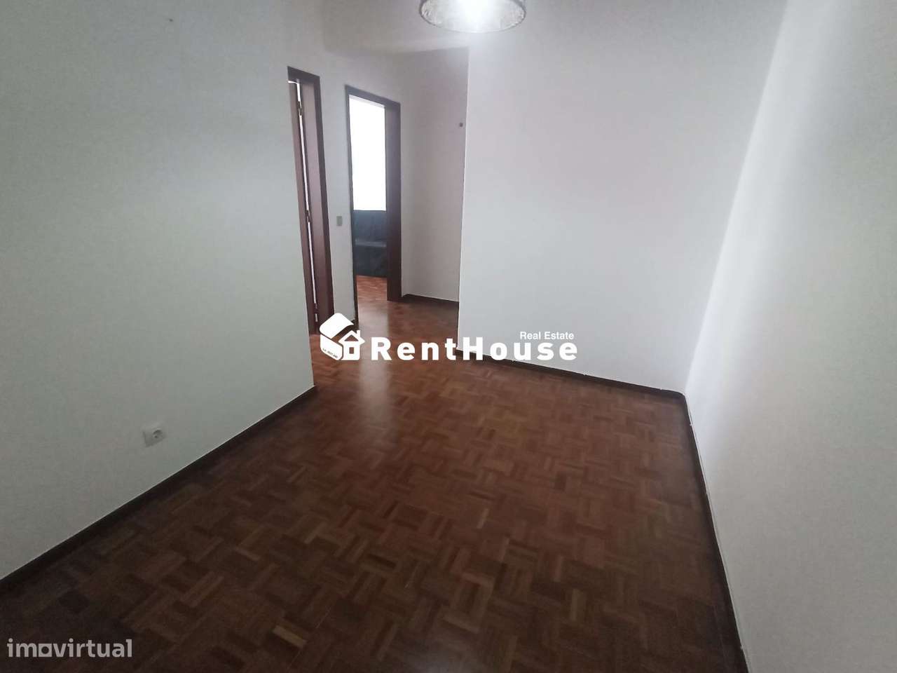 T2 Sem Móveis junto a Escolas - Grande imagem: 3/9