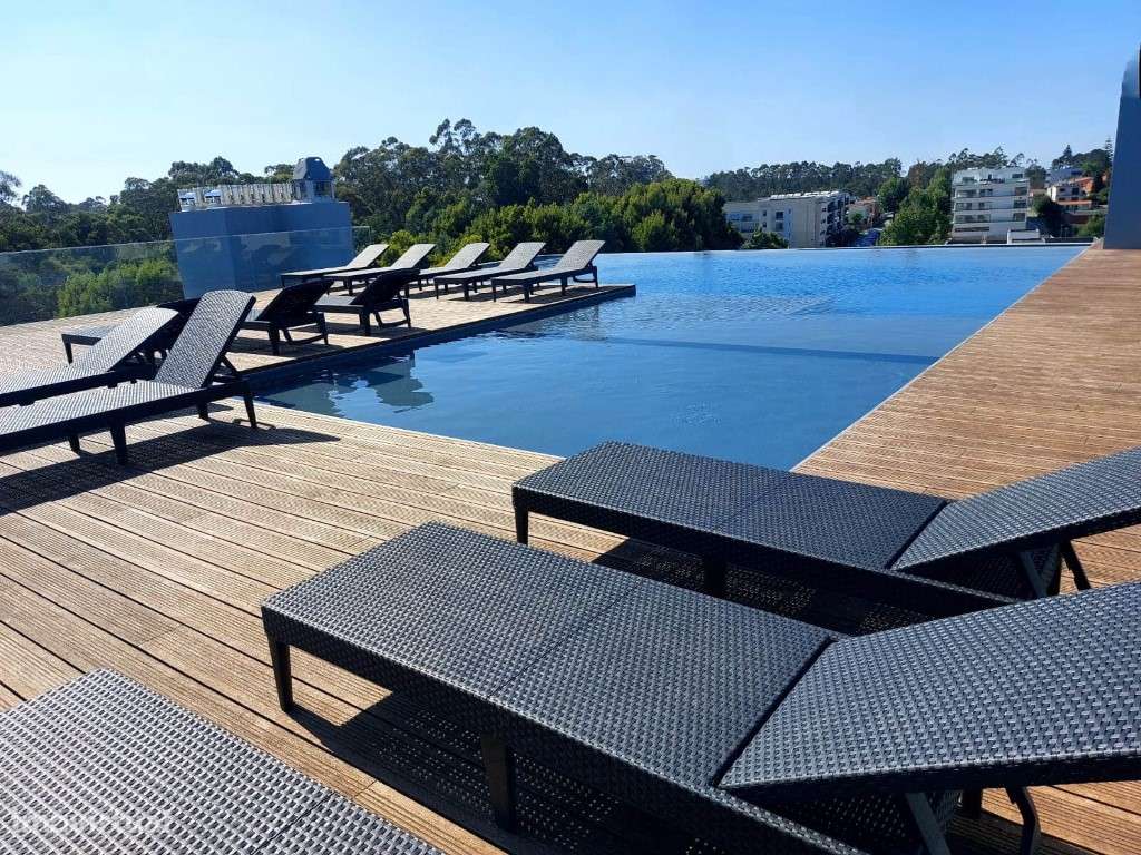 Apartamento T4 com 2 frentes, novo, com churrasqueira; piscina e pl...-29