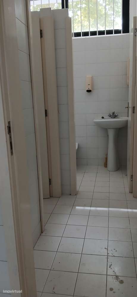 Armazém com1200m2, Zona Indústrial do Porto - Grande imagem: 5/14