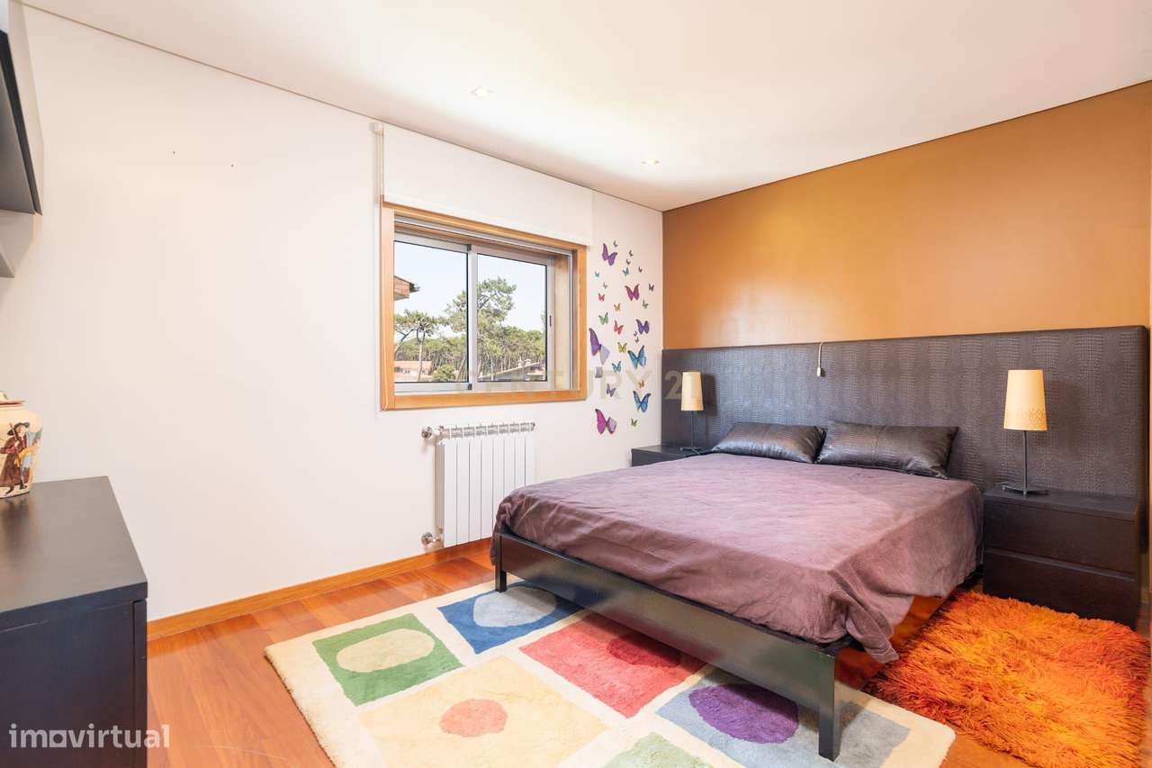 Moradia T3 com Piscina Privada, Garagem e a 300 metros da Praia - Grande imagem: 2/60