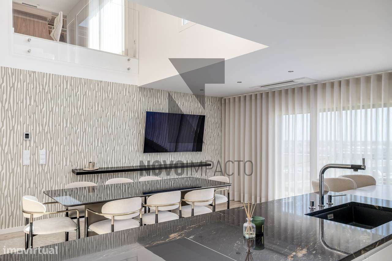 T4 Duplex de Luxo Mobilado, com 2 Terraços e Box para 2 Carros | Mo...-8
