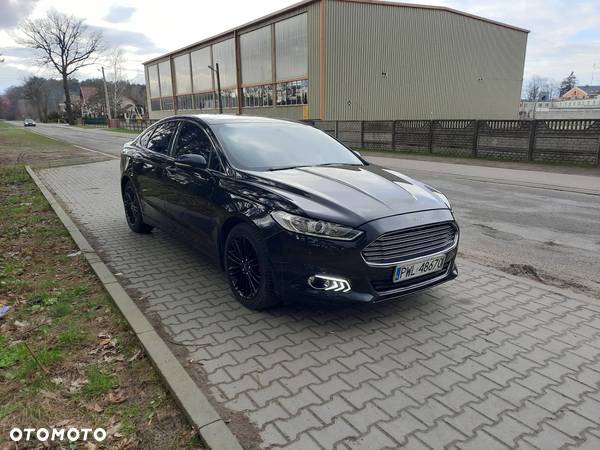 Ford Fusion 2.0 EcoBoost Titanium - 12