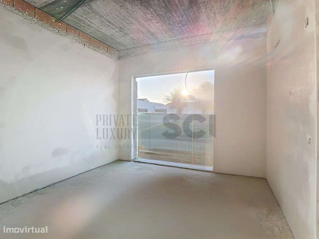 Moradia T4 Azeitão Térrea Isolada com Garagem Piscina-24