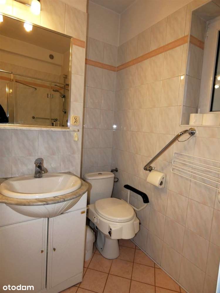 Wygodne trzypokojowe z dużą widną kuchnią-18