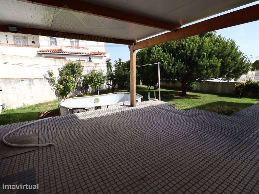 Moradia T3 com garagem e logradouro-56