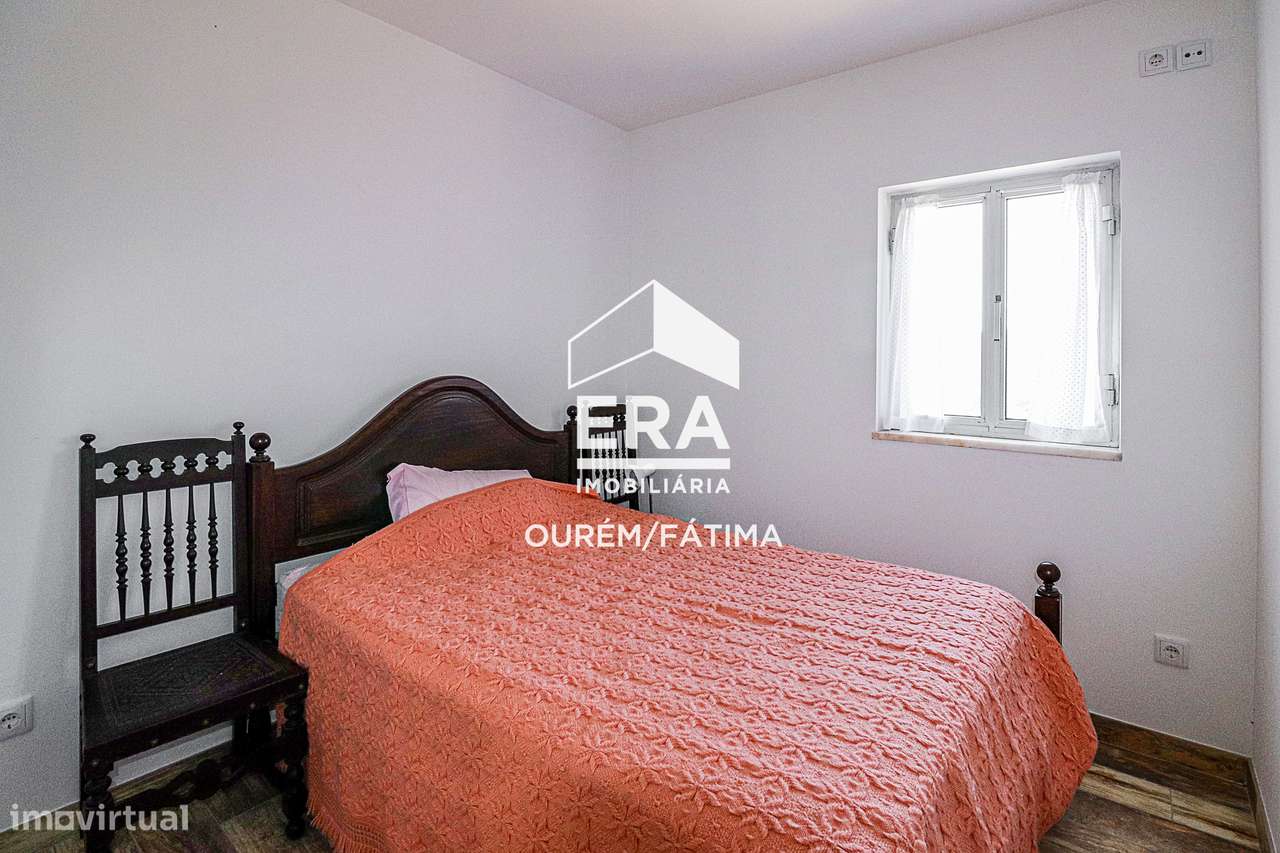 Moradia T3 inserida num terreno de 1.268m²-6