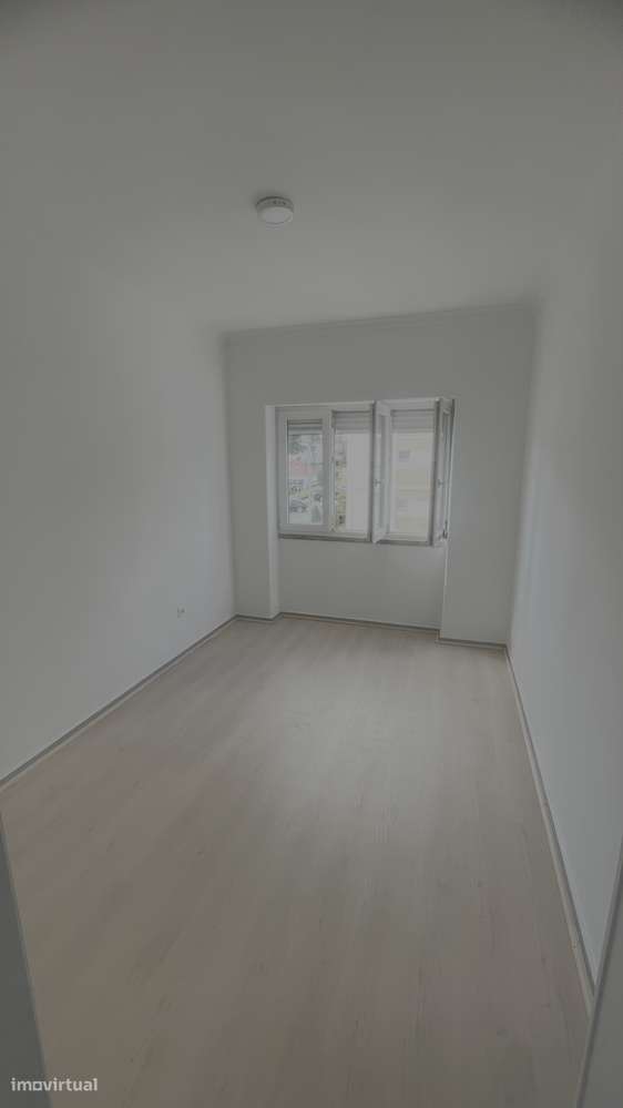 Disponibilidade Imediata - Apartamento T3+1 junto ao Tribunal - Grande imagem: 5/6