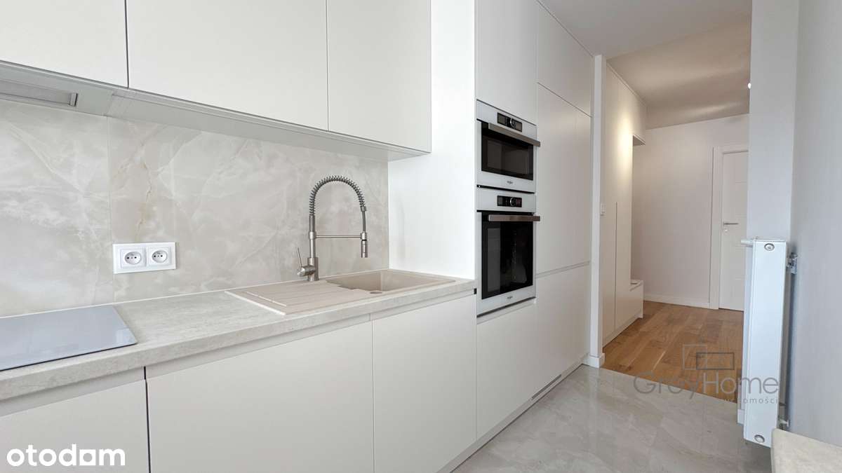 Trzypokojowe mieszkanie przy Łazienkach.-5