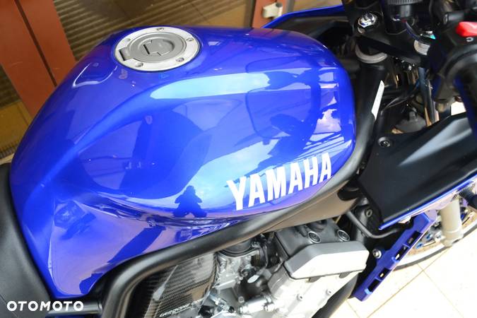 Yamaha FZS - 15
