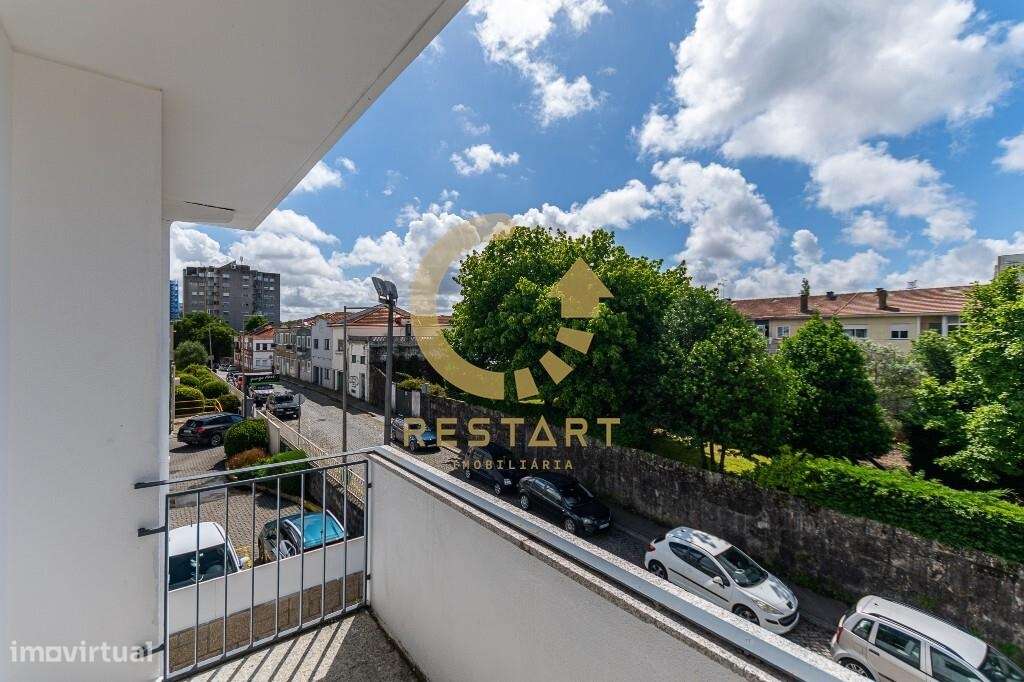 Moradia T11 Remodelada – Venda com Rendimento Garantido – Santa Luzia,-35