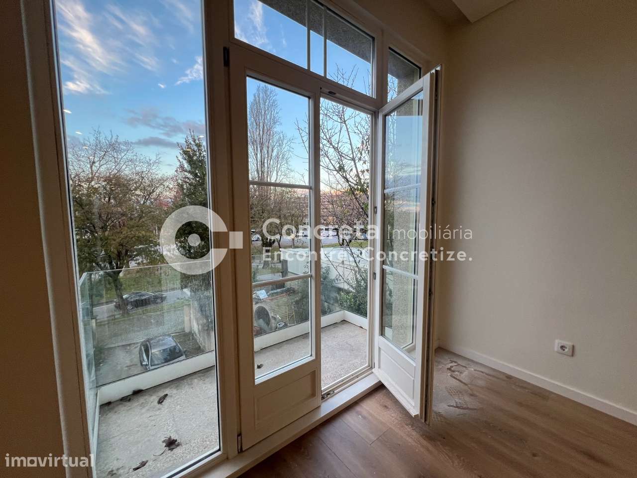 Apartamento T1+1 novo no centro histórico de Braga - Grande imagem: 4/26