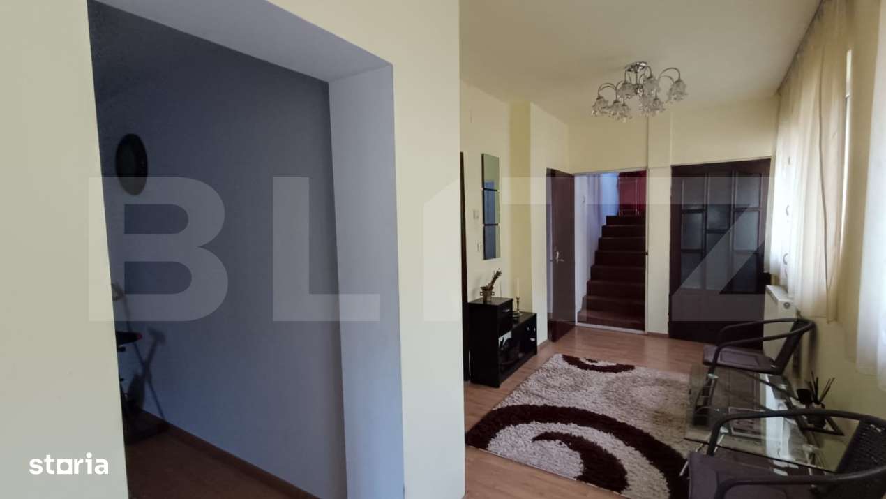 Casa spatioasa, 200 mp, 5 camere, zona Centrala, langa Tribunal - Imagine principală: 2/14