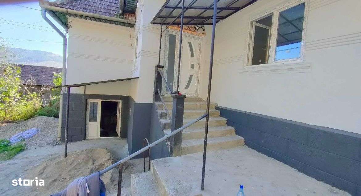 Casa de vanzare, 2 camere, 100 mp, zona Iara - Imagine principală: 2/8