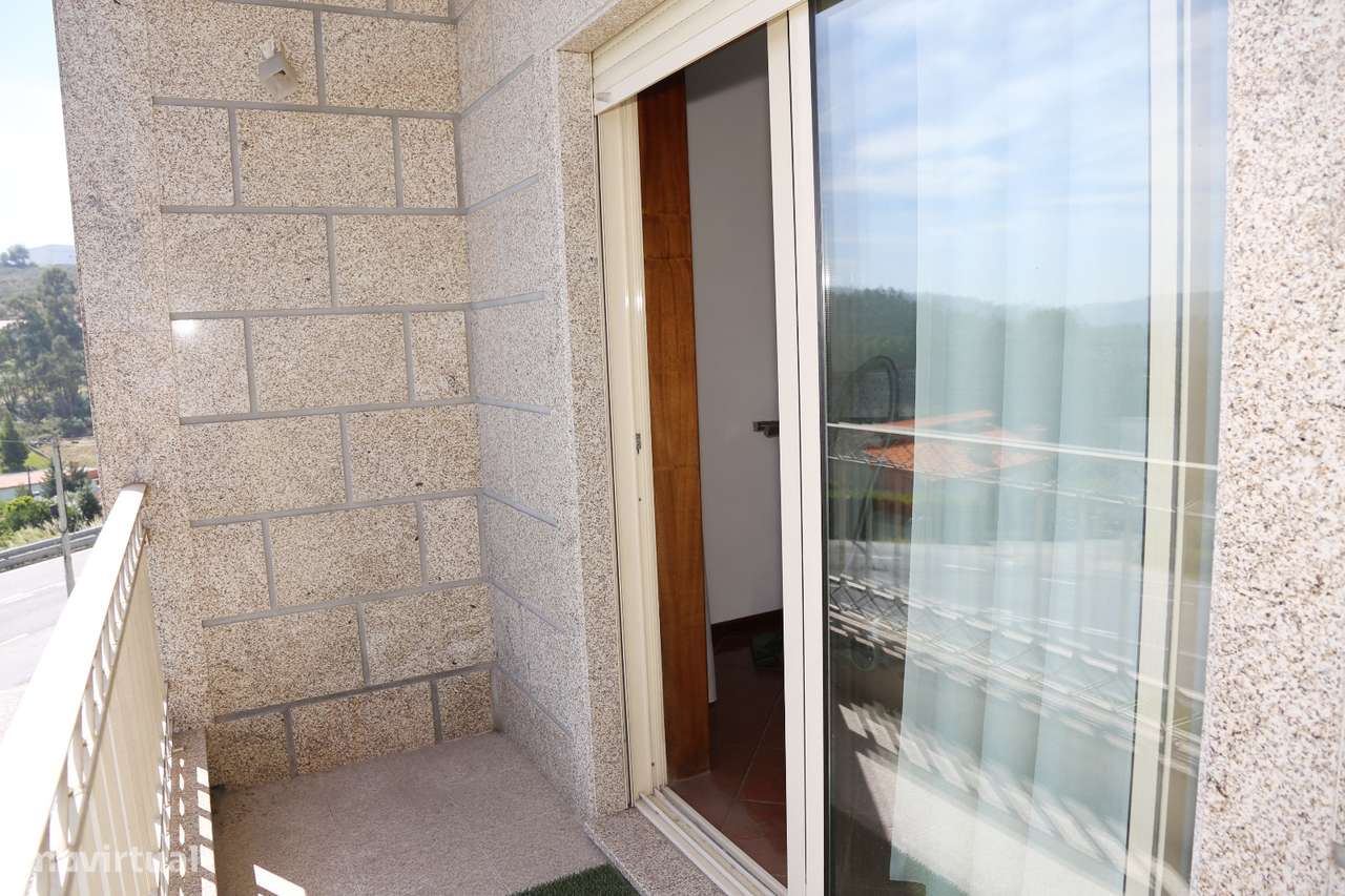 Apartamento T2 Venda em Lustosa e Barrosas (Santo Estêvão),Lousada-12