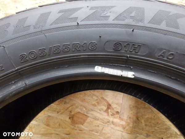 Opona zimowa Bridgestone Blizzak 205/55/16 16 7mm - 6