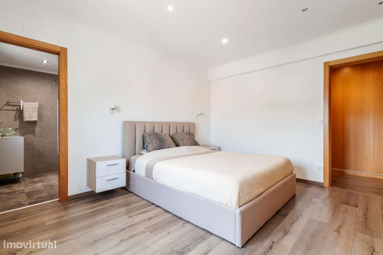 T3 Espaçoso e Luminoso entre Mafra e Malveira – Conforto e Tranquilida - Grande imagem: 3/48