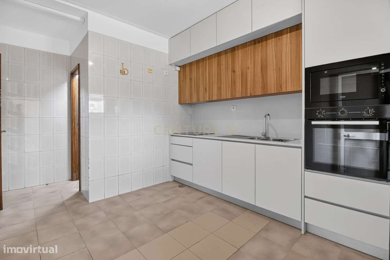 T3+1 com Garagem Fechada e Elevador | Lomar – Braga-5