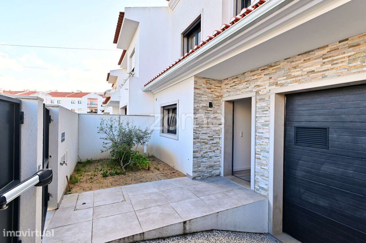 Moradia nova | 3 suites | Garagem e Sótão | Varge Mondar, Sintra - Grande imagem: 2/47