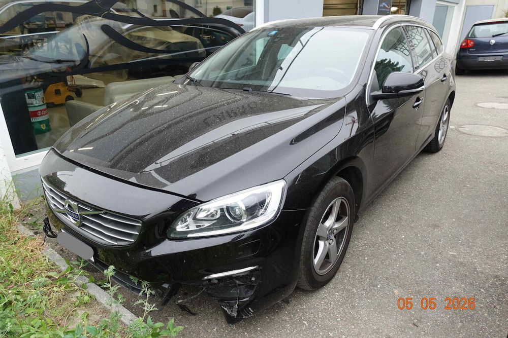 Volvo V60 I D4 AWD Geartronic Momentum 2017