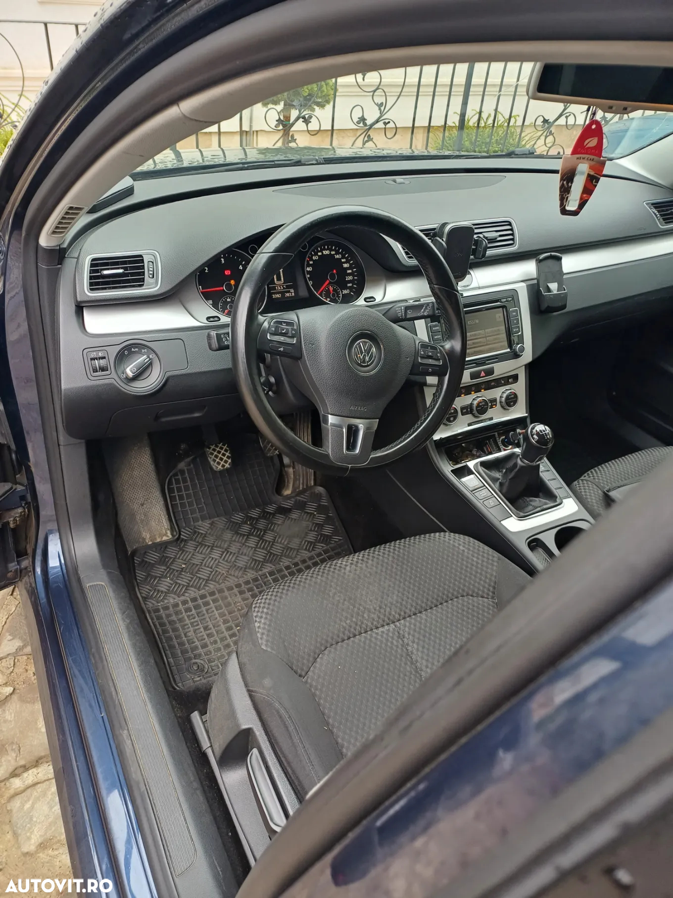 Volkswagen Passat - 10