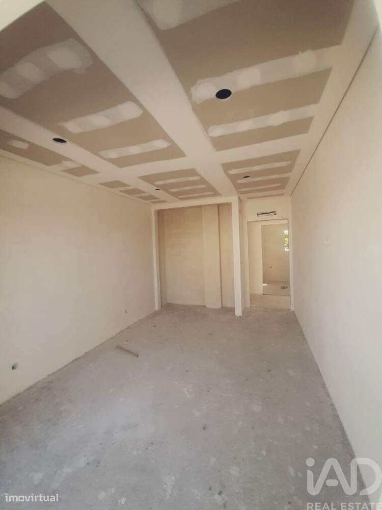 Casa T3 em Fernão Ferro de 174,00 m2 - Grande imagem: 4/11