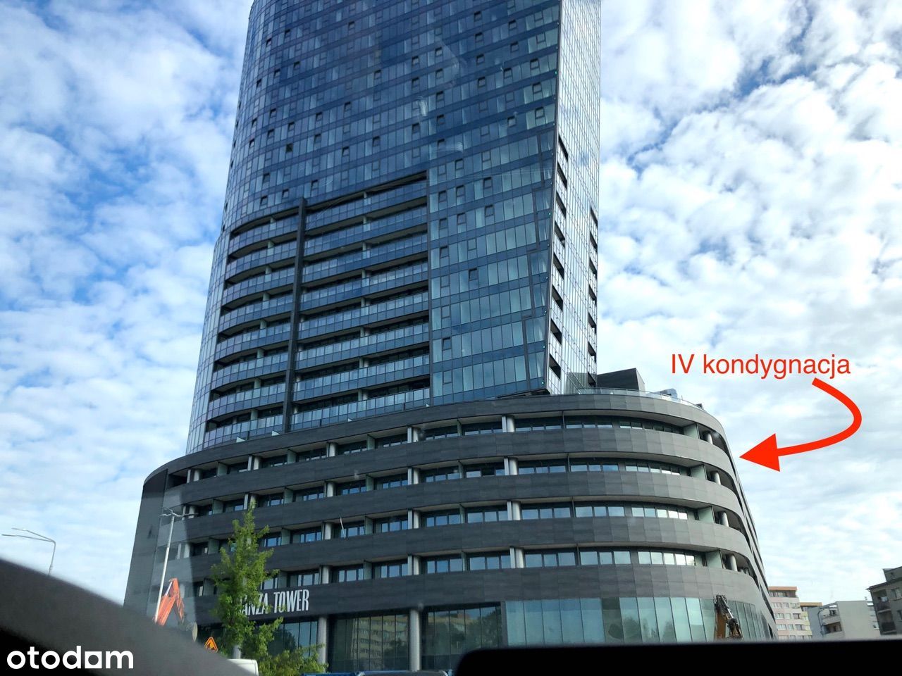 Lokal biurowy w Hanza Tower 55m2 + miejsce postoj.